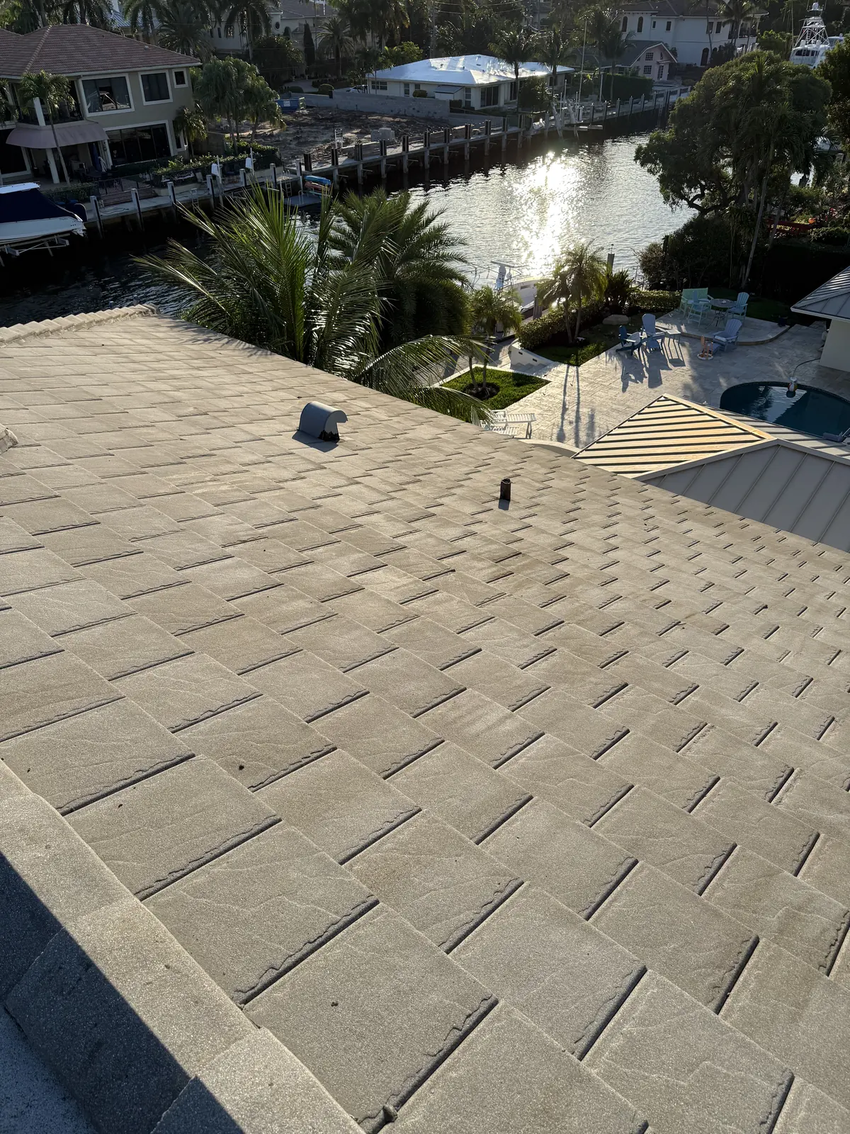 Roof soft wash after, Barrel tile, residential